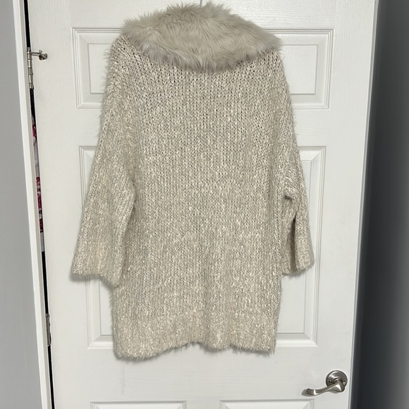 ANTHROPOLOGIE Sleeping On Snow Fluffy Faux Fur Cardigan Size Medium✨ - Picture 4 of 11